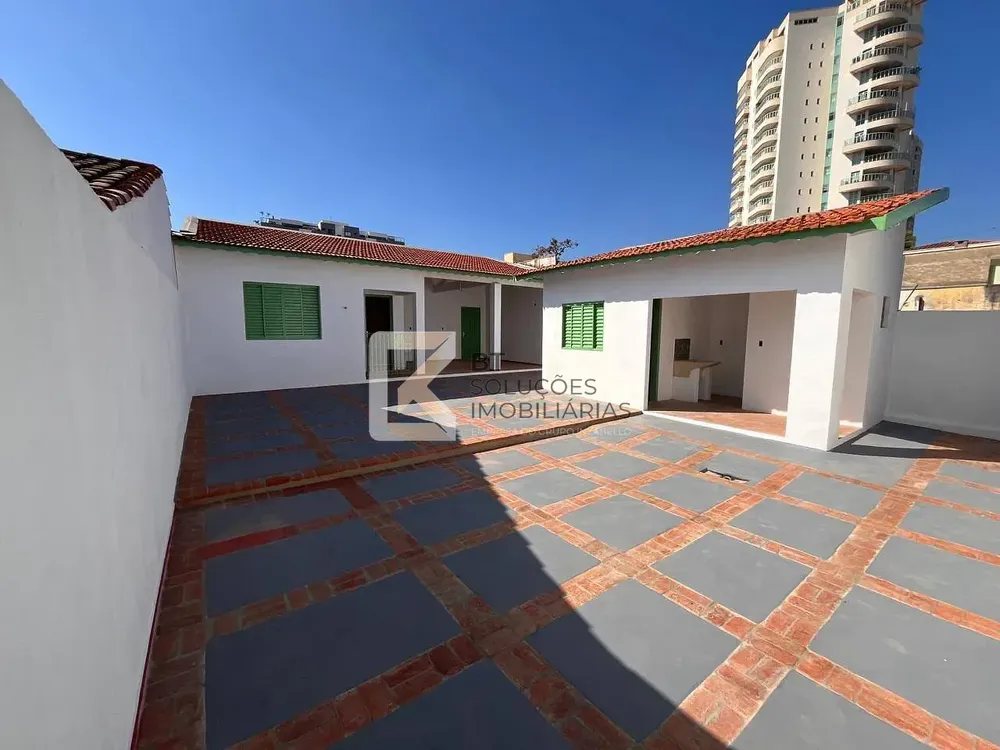 Casa, 4 quartos, 370 m² - Foto 1