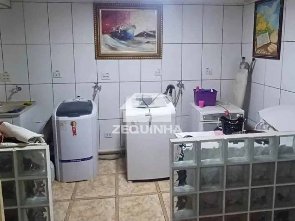 Casa, 5 quartos, 326 m² - Foto 2