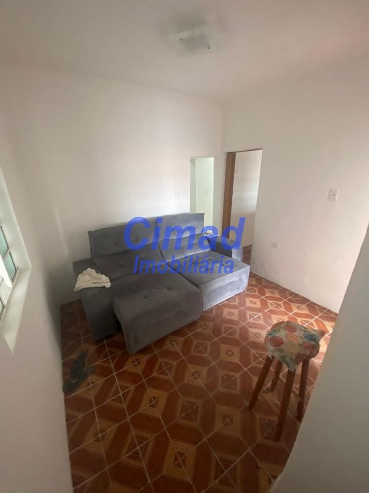 Casa para alugar com 2 quartos, 10m² - Foto 1