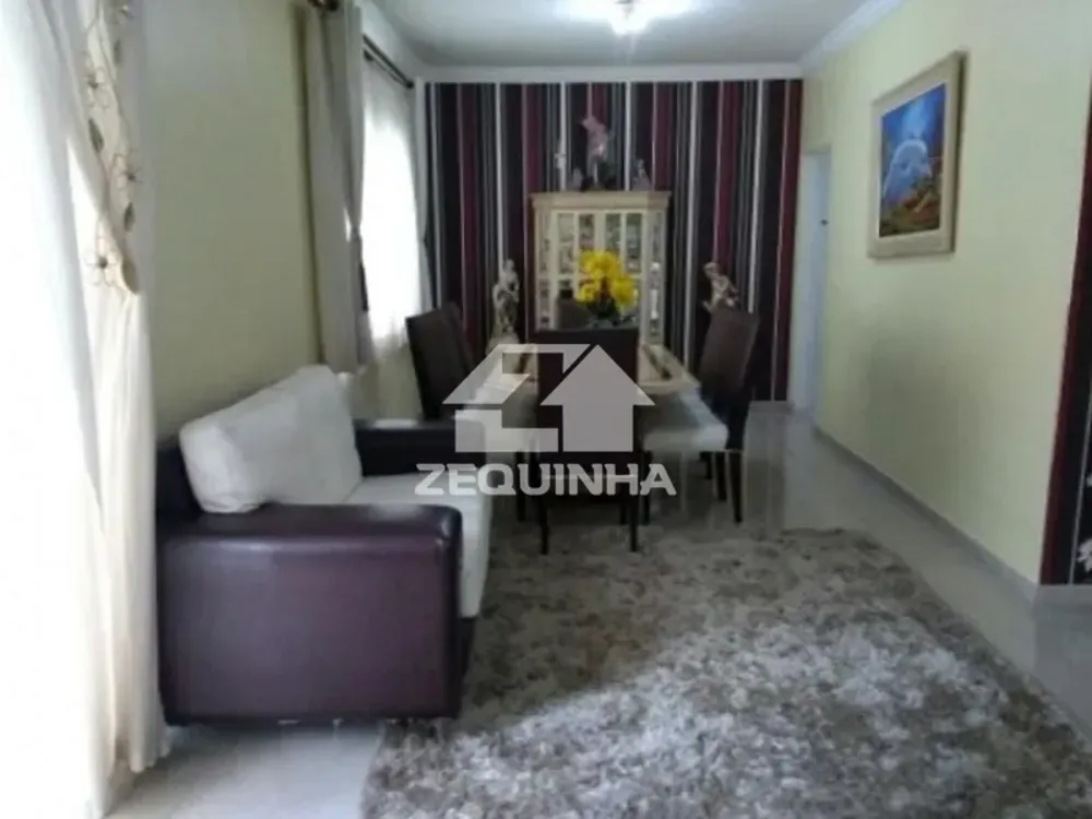 Casa, 3 quartos, 270 m² - Foto 2