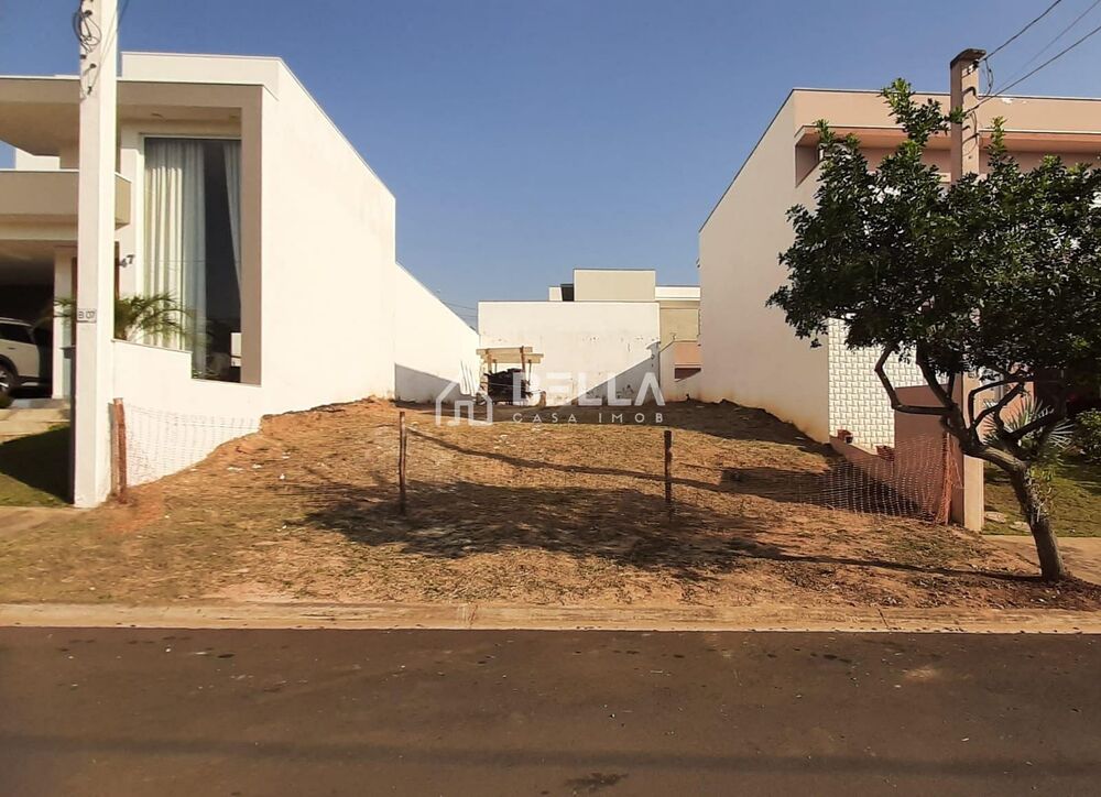 Terreno à venda, 300m² - Foto 1