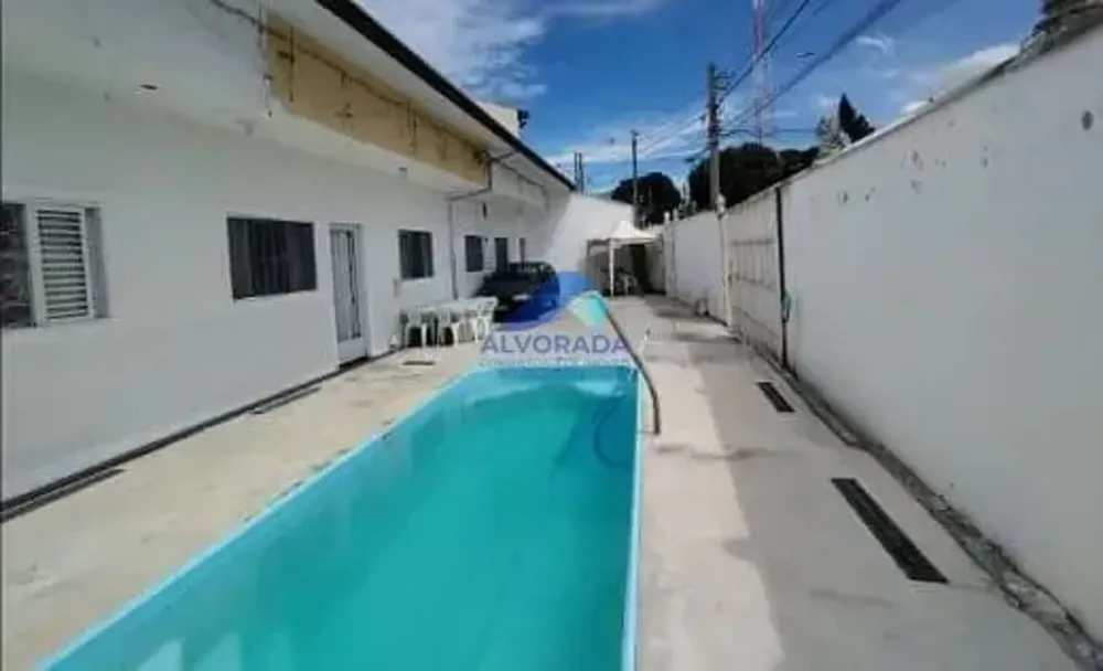 Casa, 5 quartos, 350 m² - Foto 1