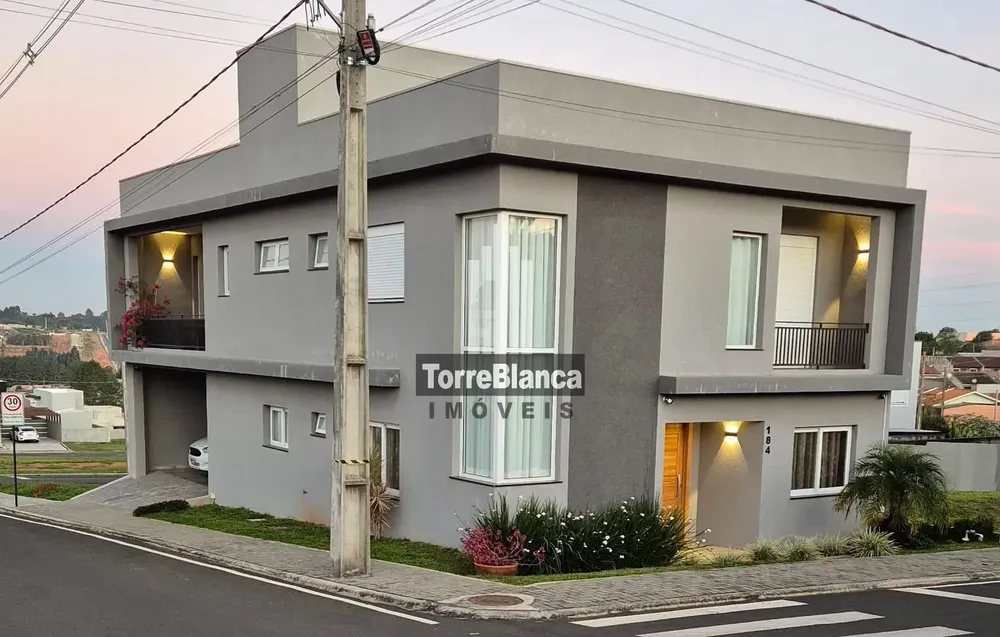 Sobrado, 3 quartos, 220 m² - Foto 1