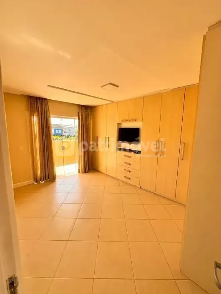 Casa, 5 quartos, 300 m² - Foto 3