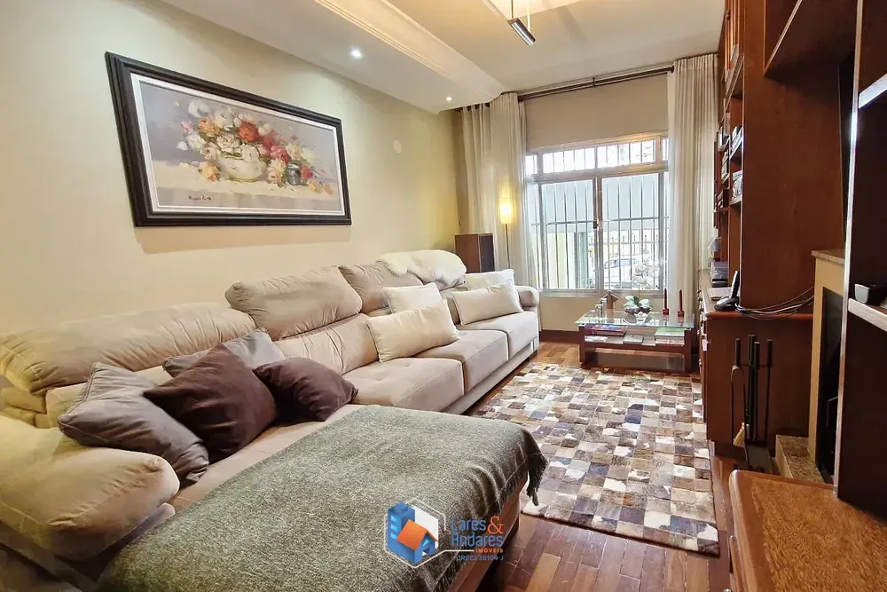 Sobrado, 3 quartos, 223 m² - Foto 1