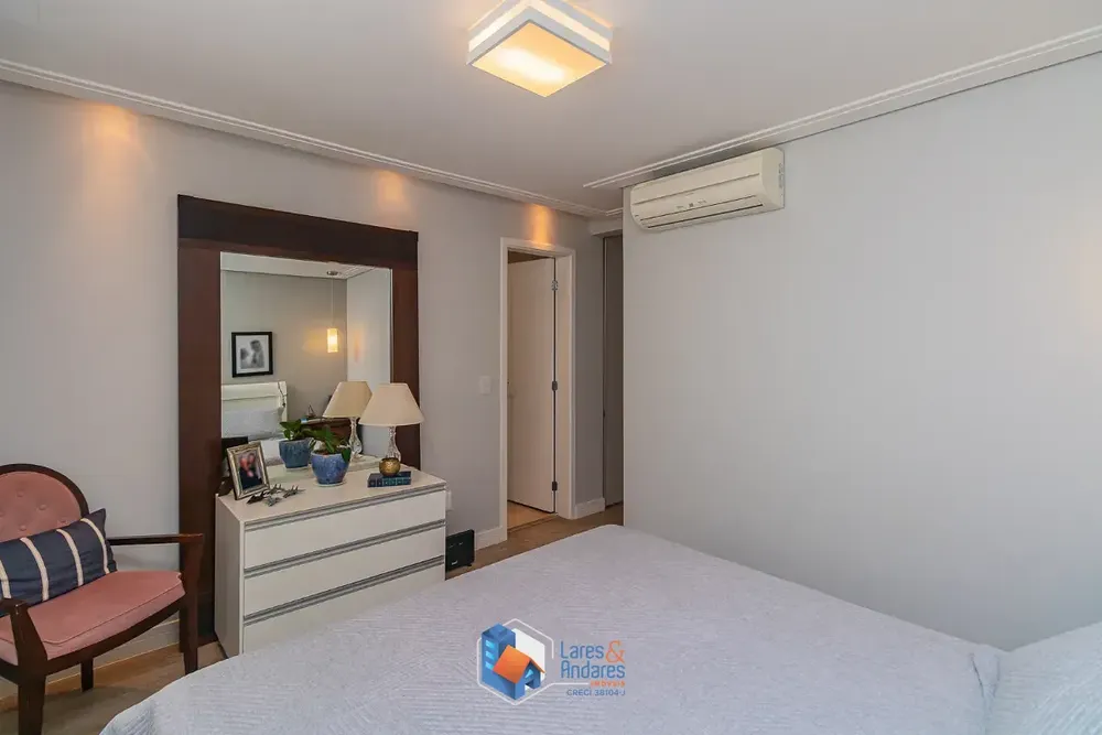 Apartamento, 3 quartos, 146 m² - Foto 1