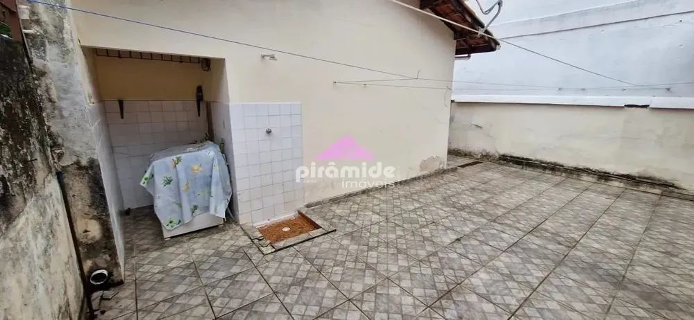 Casa, 4 quartos, 130 m² - Foto 1