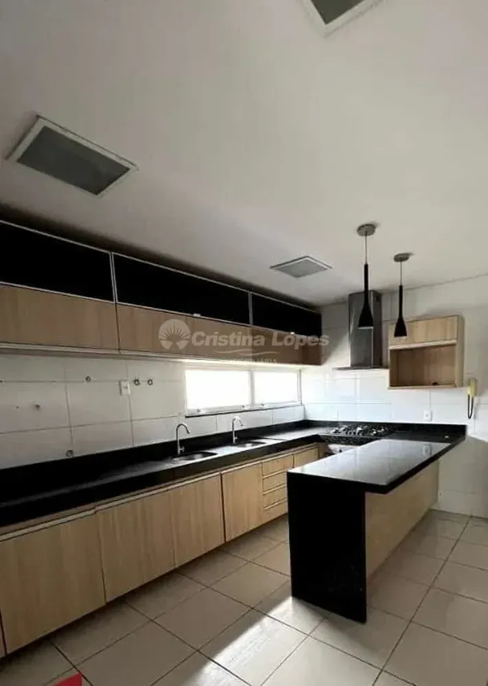 Casa, 5 quartos, 280 m² - Foto 3