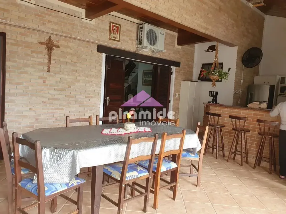 Casa, 6 quartos, 274 m² - Foto 3