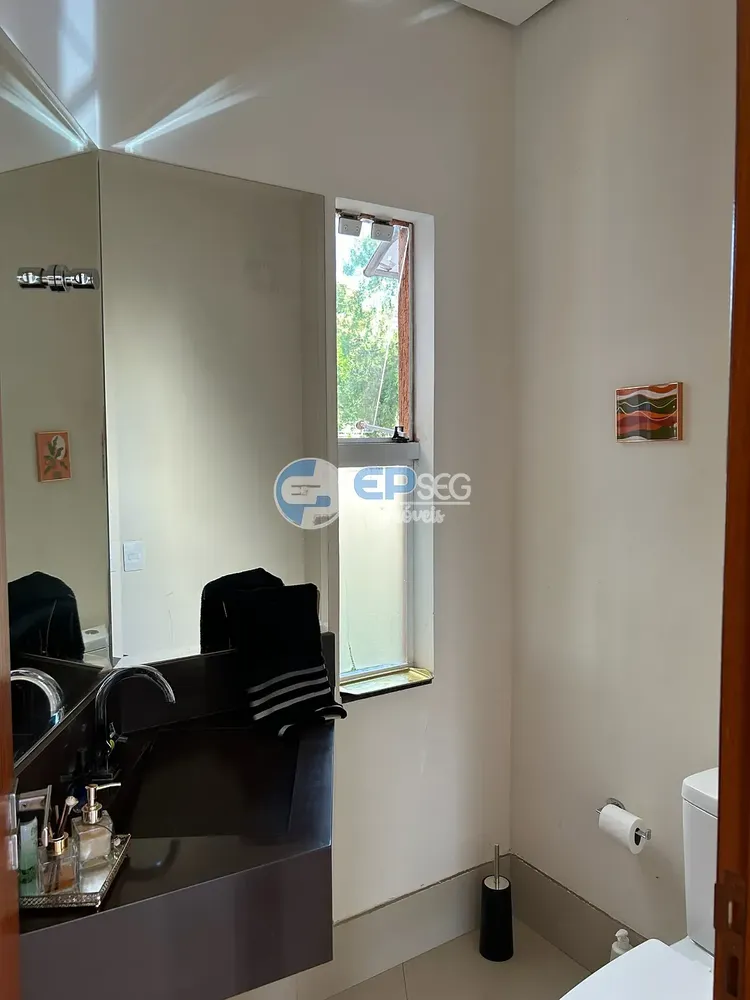 Casa, 3 quartos, 241 m² - Foto 1