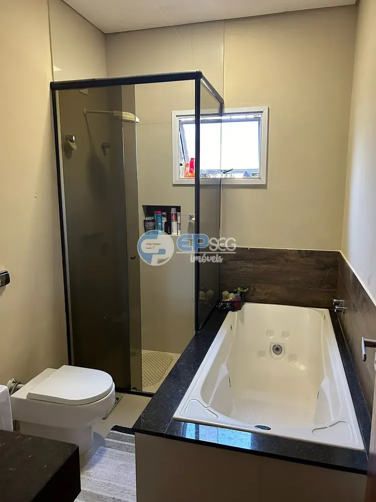 Casa, 3 quartos, 241 m² - Foto 4