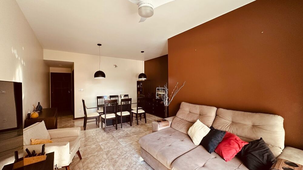 Apartamento para alugar com 3 quartos, 130m² - Foto 1