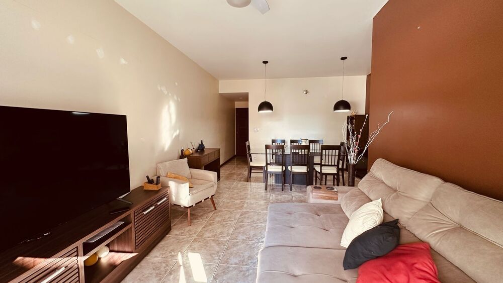 Apartamento para alugar com 3 quartos, 130m² - Foto 2