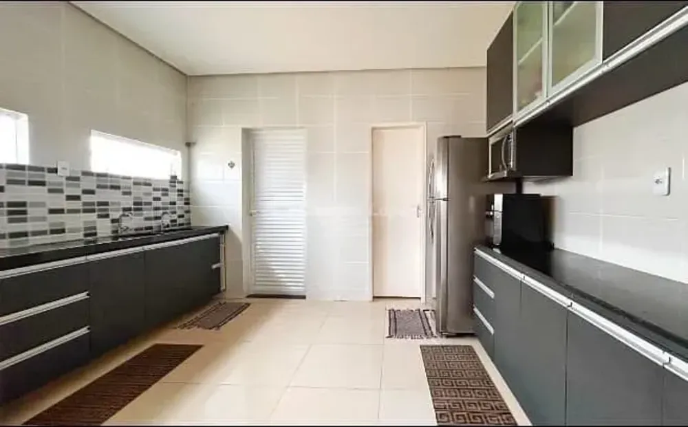 Casa, 3 quartos, 175 m² - Foto 2