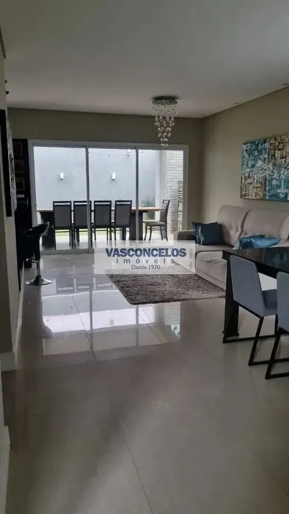Casa, 3 quartos, 250 m² - Foto 1