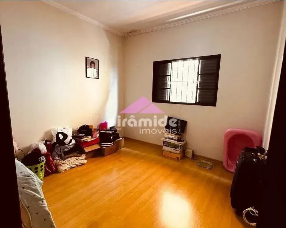 Casa, 3 quartos, 192 m² - Foto 1
