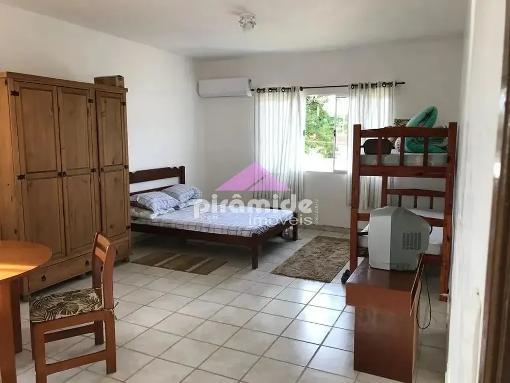 Casa, 2 quartos, 228 m² - Foto 3