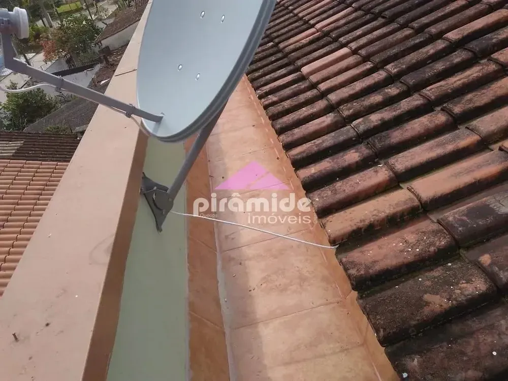 Casa, 2 quartos, 228 m² - Foto 1