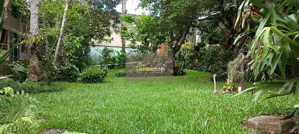 Casa, 6 quartos, 330 m² - Foto 1
