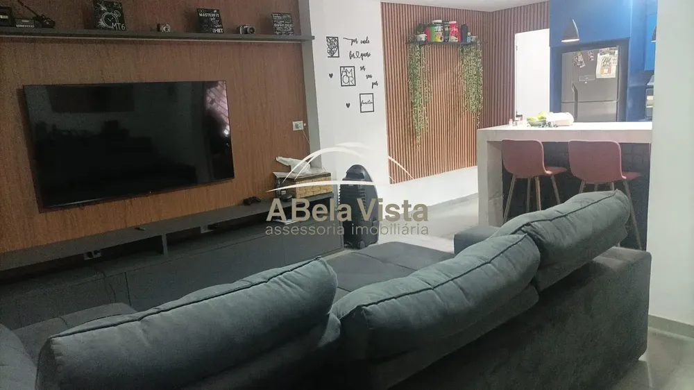 Casa, 4 quartos, 200 m² - Foto 1