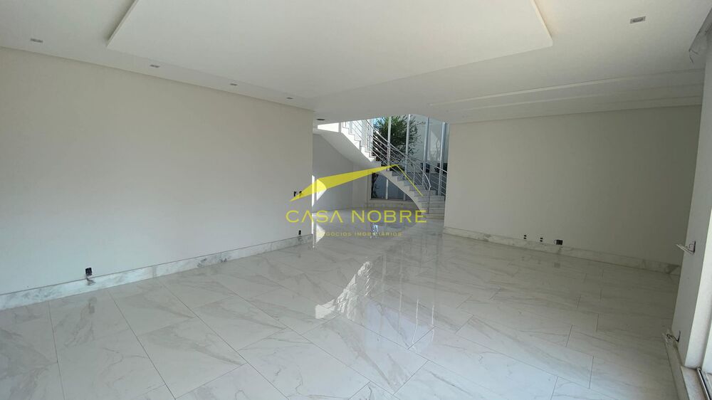 Casa à venda com 5 quartos, 628m² - Foto 3