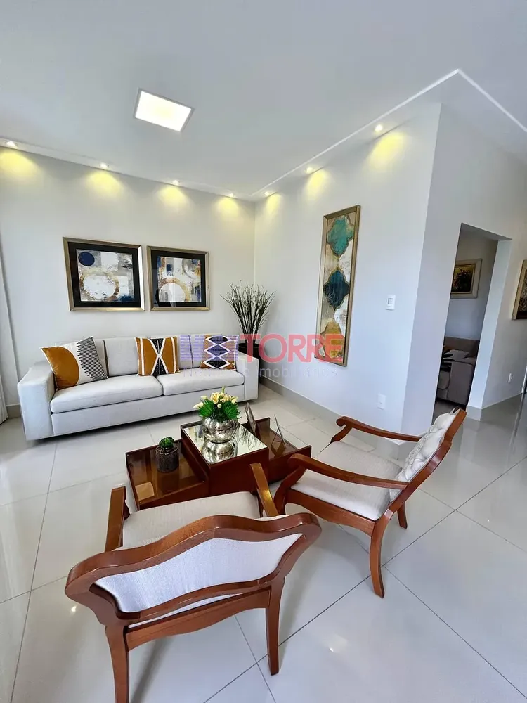 Casa, 3 quartos, 202 m² - Foto 2