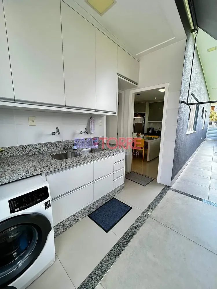 Casa, 3 quartos, 202 m² - Foto 4