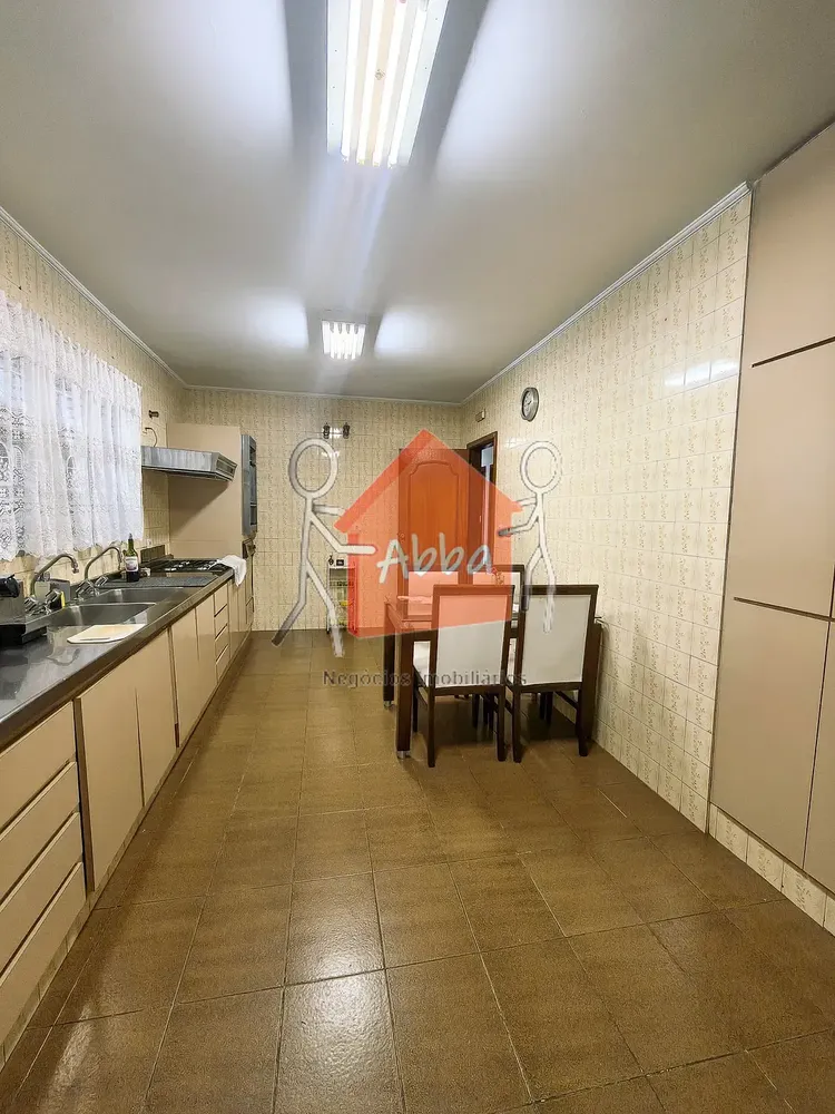 Casa, 3 quartos, 234 m² - Foto 1