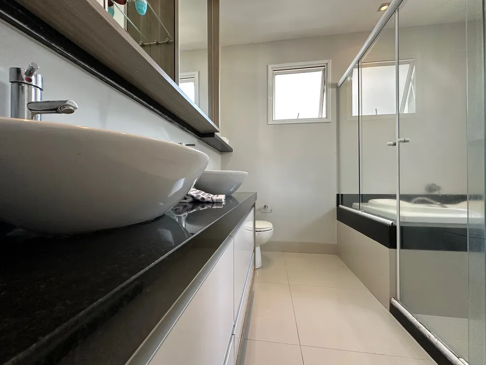 Apartamento, 3 quartos, 133 m² - Foto 1