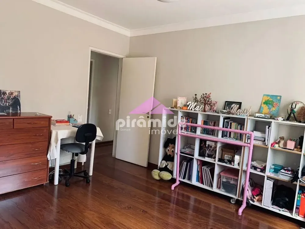 Apartamento, 4 quartos, 190 m² - Foto 1