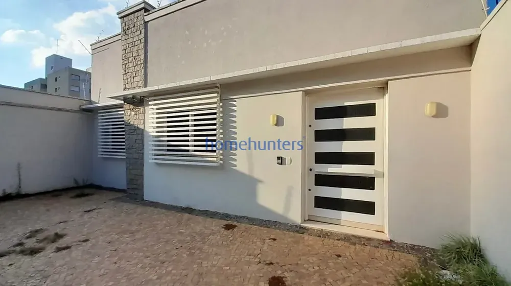 Casa, 1 quarto, 204 m² - Foto 2