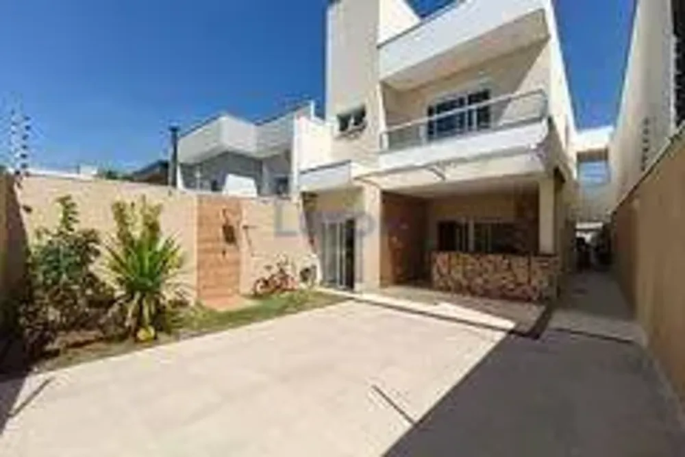 Sobrado, 3 quartos, 221 m² - Foto 3