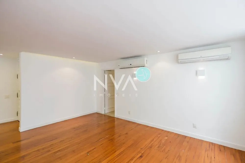 Apartamento, 3 quartos, 220 m² - Foto 2