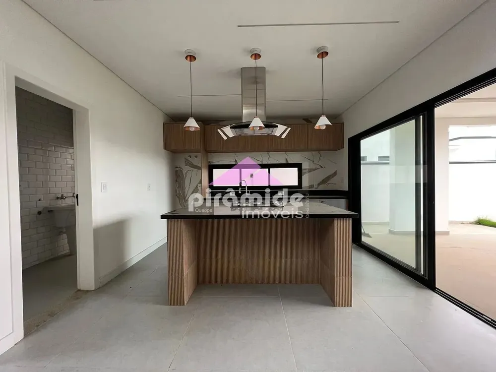 Casa, 3 quartos, 250 m² - Foto 1