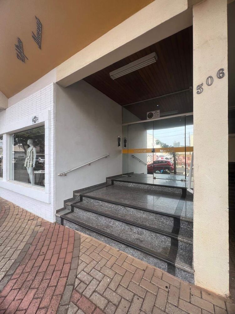 Apartamento à venda com 2 quartos, 81m² - Foto 2