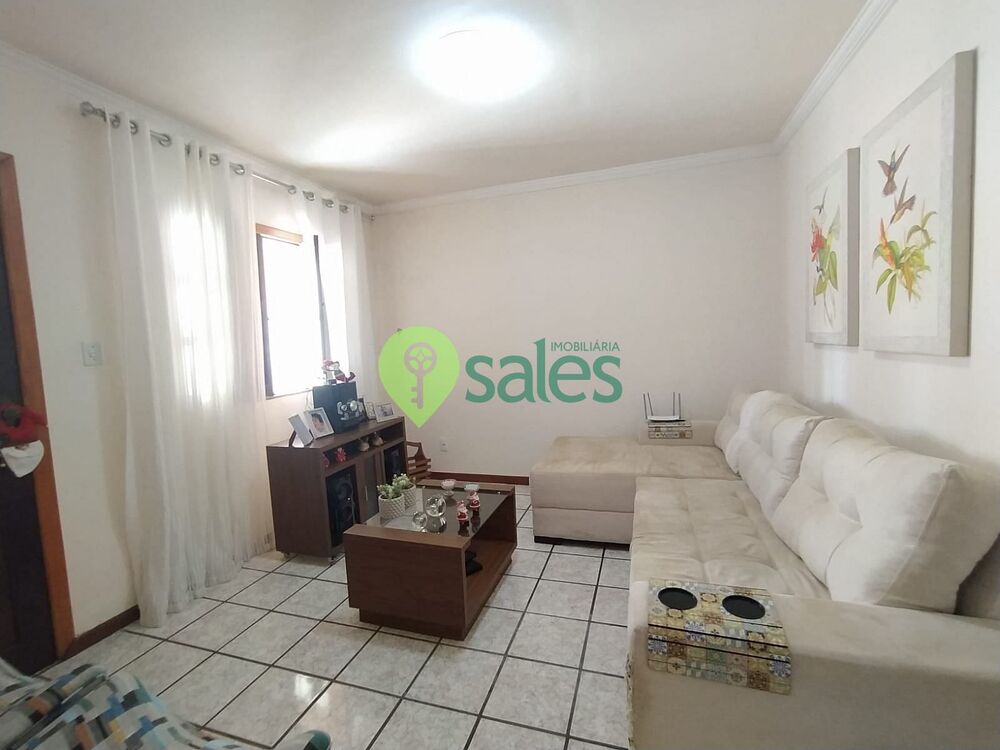Casa à venda com 3 quartos, 150m² - Foto 4