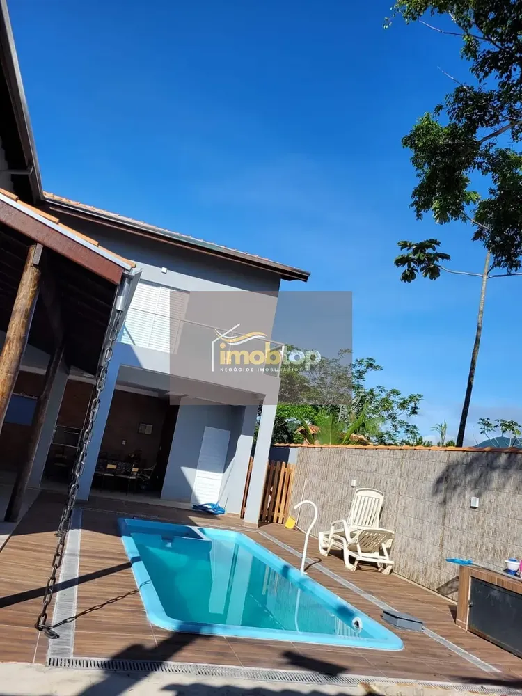 Casa, 3 quartos, 197 m² - Foto 1