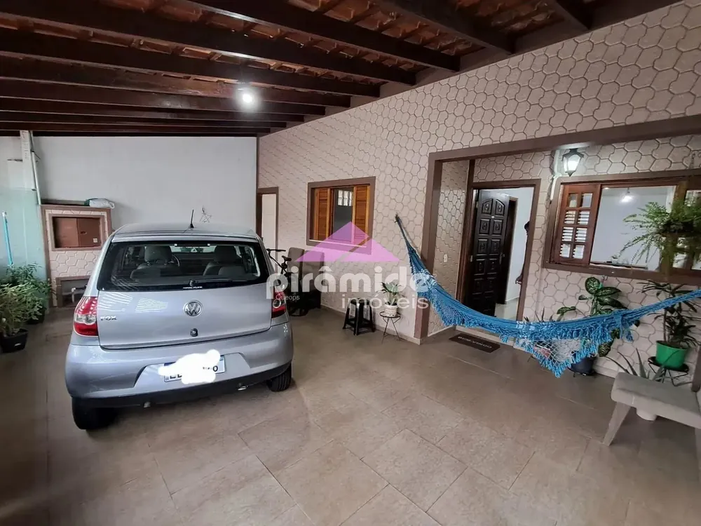 Casa, 4 quartos, 137 m² - Foto 1