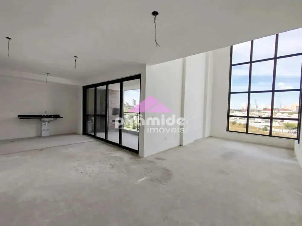 Apartamento, 3 quartos, 130 m² - Foto 1