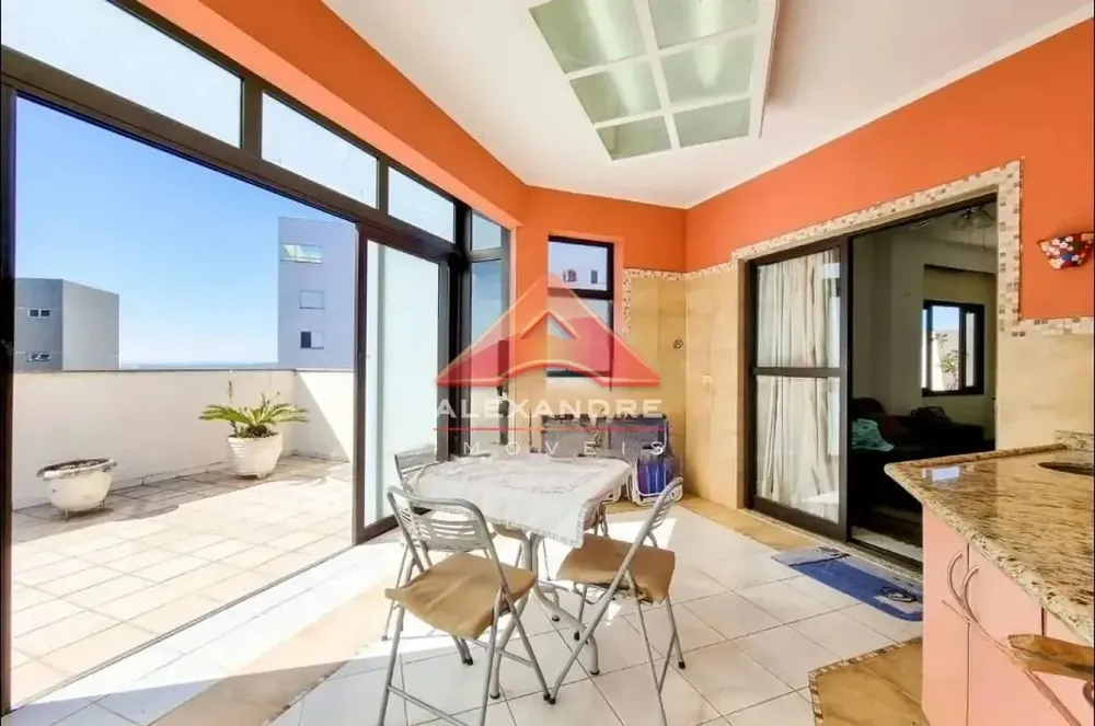 Apartamento, 3 quartos, 280 m² - Foto 1