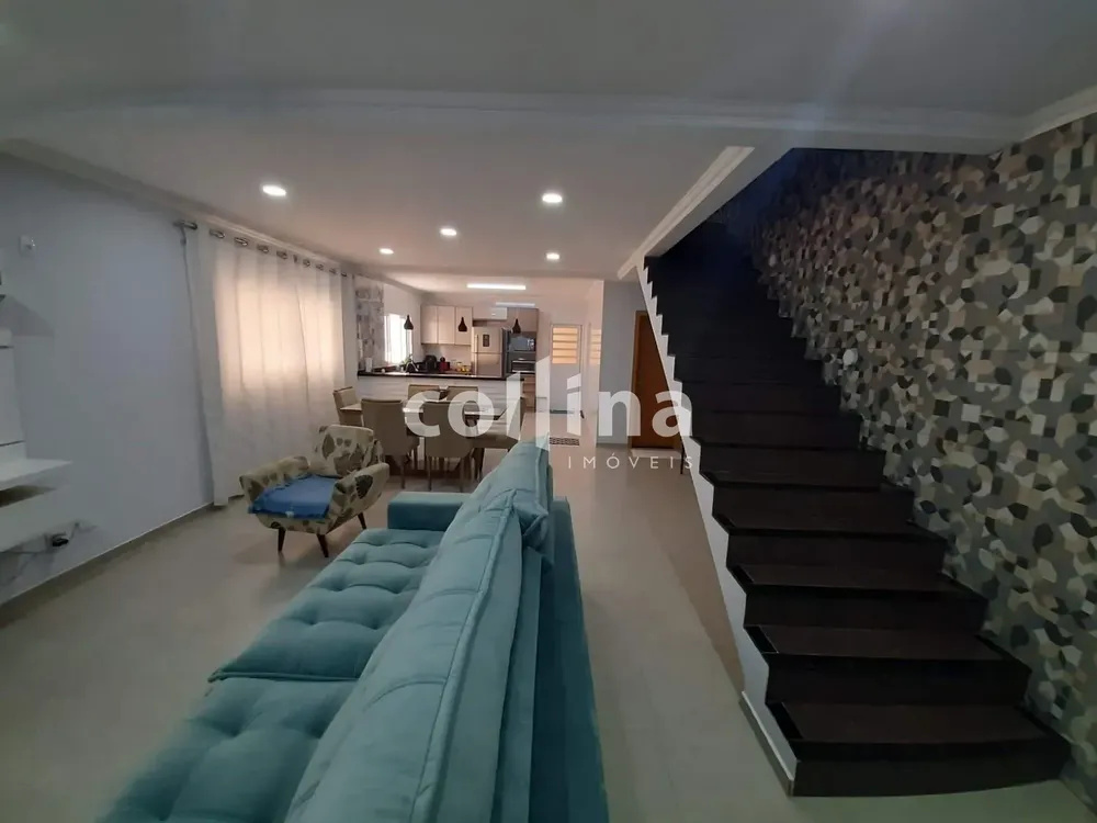 Sobrado, 3 quartos, 218 m² - Foto 3
