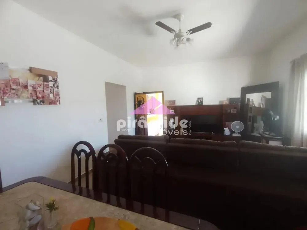 Casa, 3 quartos, 230 m² - Foto 3