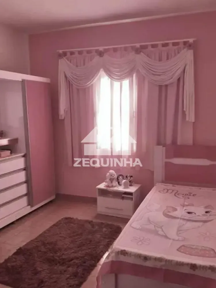 Casa, 3 quartos, 178 m² - Foto 4