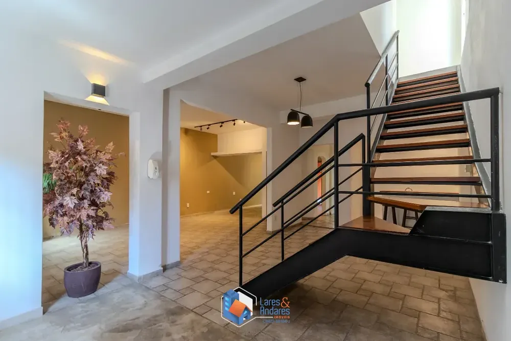 Casa, 3 quartos, 263 m² - Foto 2