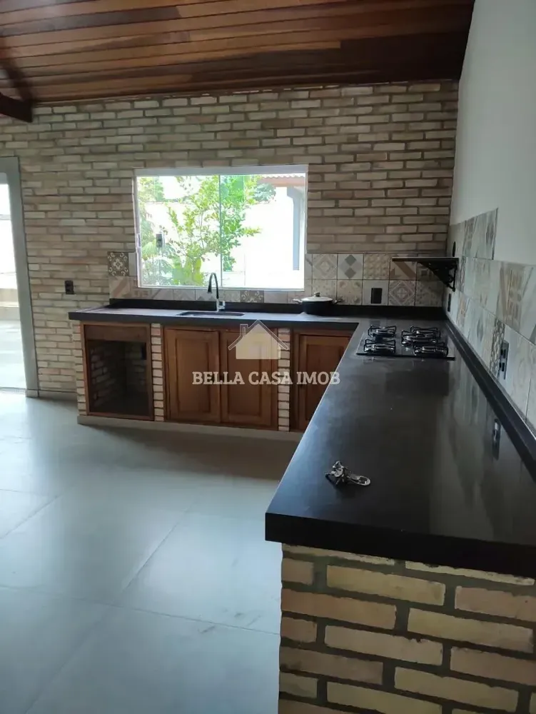 Casa, 2 quartos, 177 m² - Foto 1