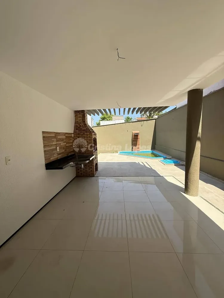 Casa, 4 quartos, 180 m² - Foto 2
