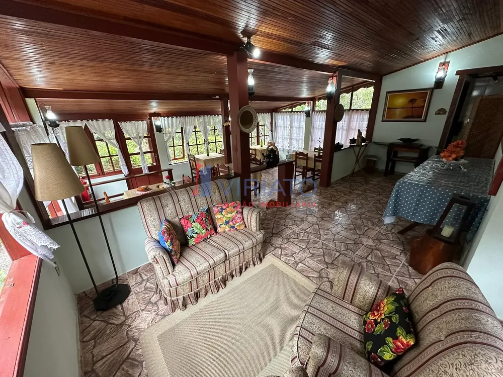 Chácara, 9 quartos, 2400 m² - Foto 3