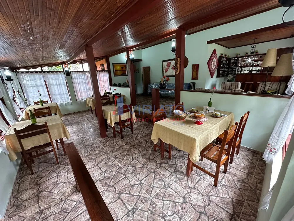 Chácara, 9 quartos, 2400 m² - Foto 2