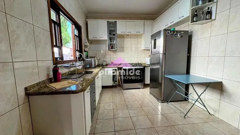 Casa, 4 quartos, 196 m² - Foto 6