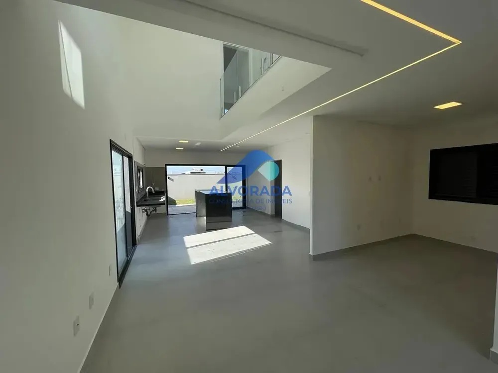 Sobrado, 4 quartos, 218 m² - Foto 1